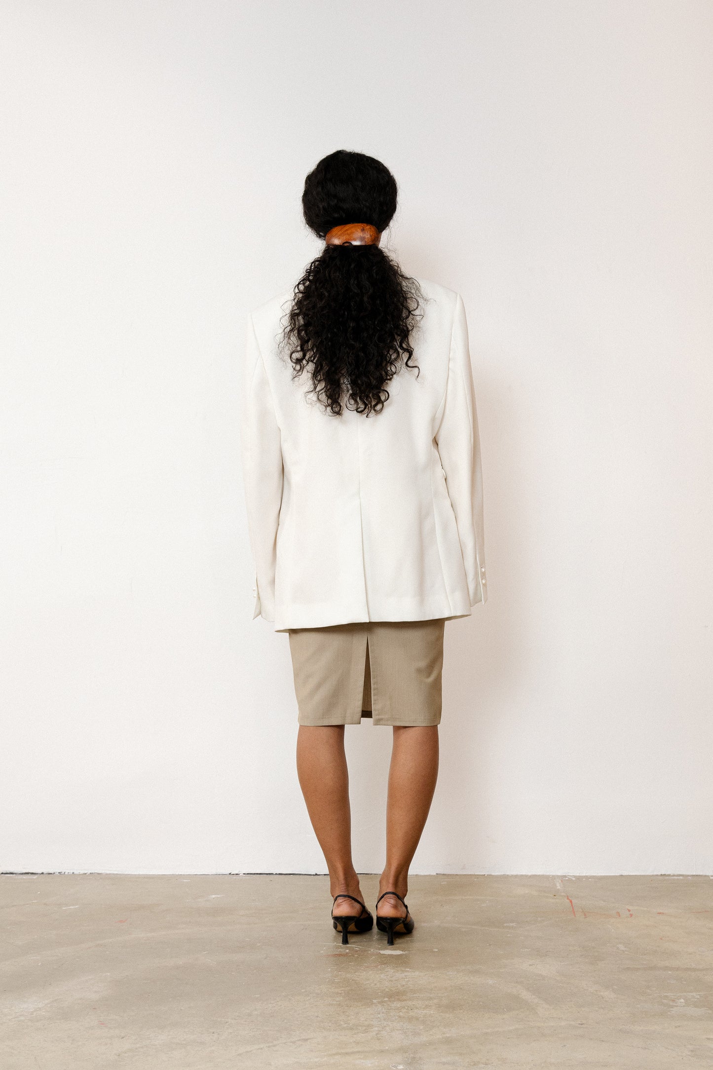 Pearls Jacket in Grain de Poudre - Pearl White