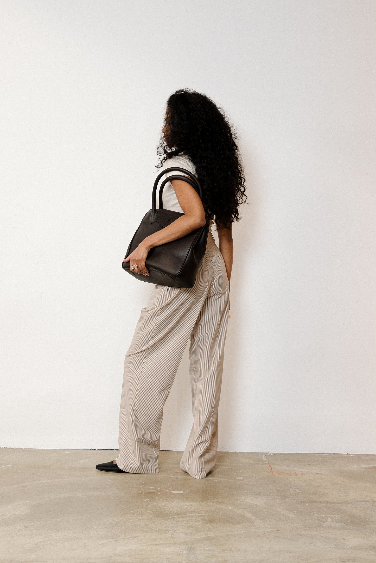 PETIT SUISSE HANDBAG - CHARCOAL BROWN