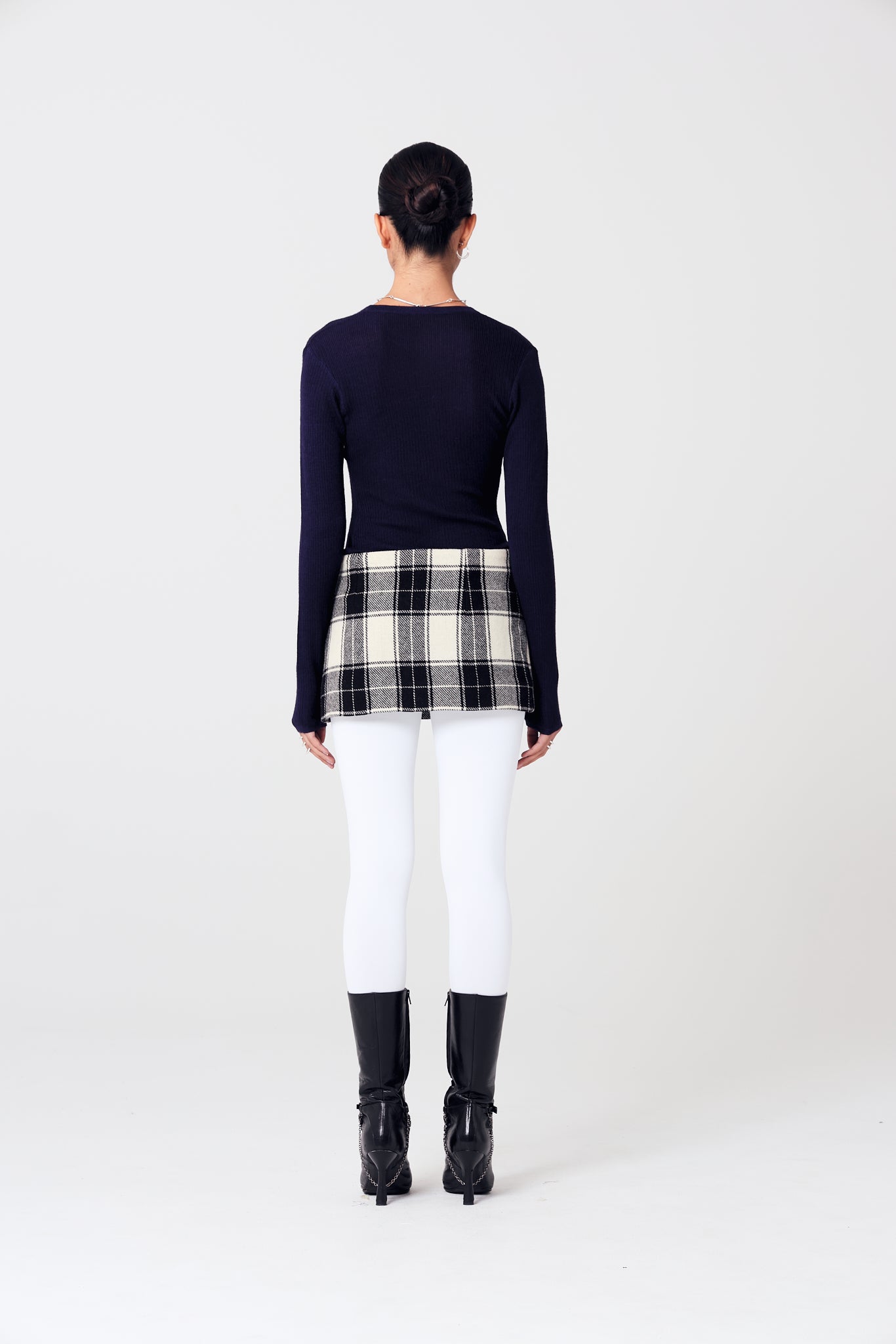 Second-Skin Ribbed Silk and Cashmere Long-Sleeve Top in Deep Navy