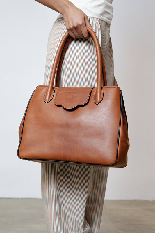 EN SUISSE HANDBAG - TAWNY