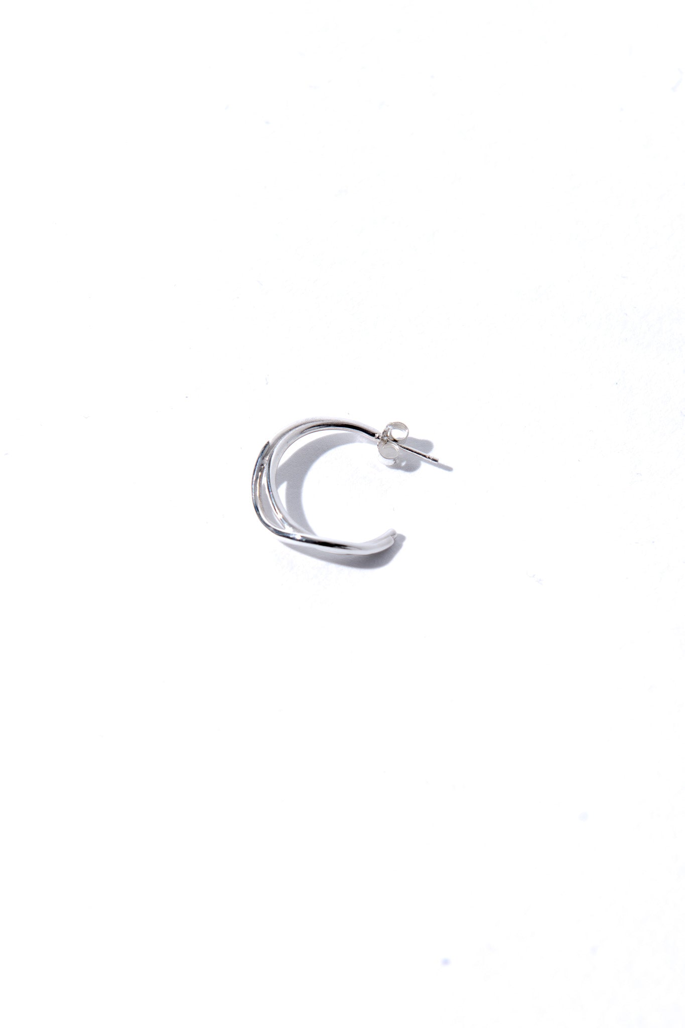 Möbius Big Earring in Silver