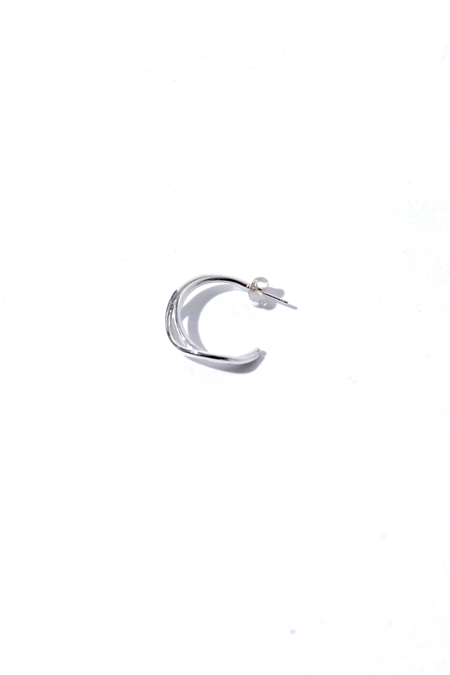 Möbius Big Earring in Silver